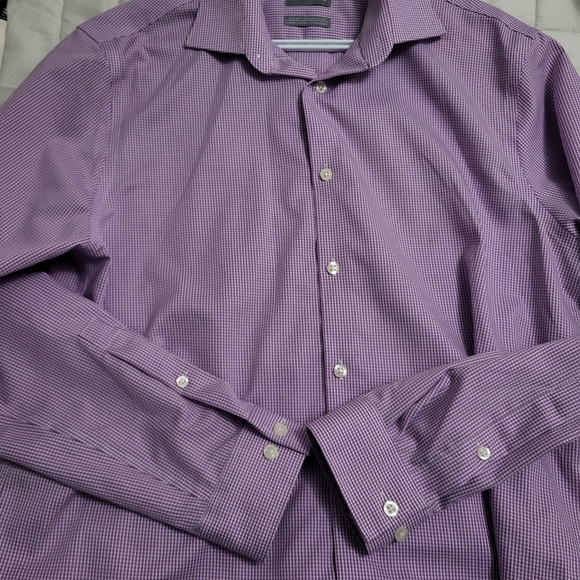 Michael Kors Men's button up dress shirt - Picture 4 of 5